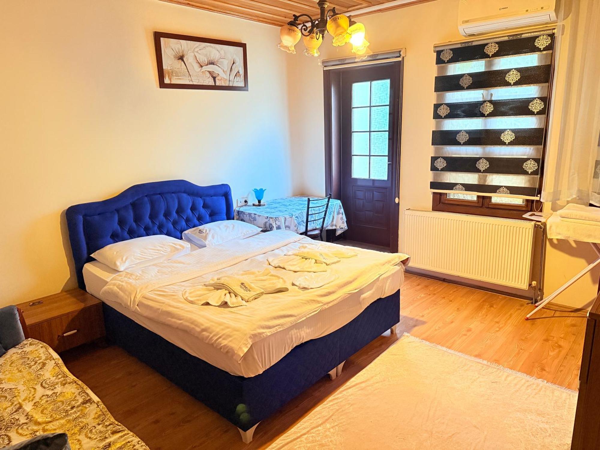 Oez Butik Otel Antik Kent Myrleia Mudanya Exteriér fotografie